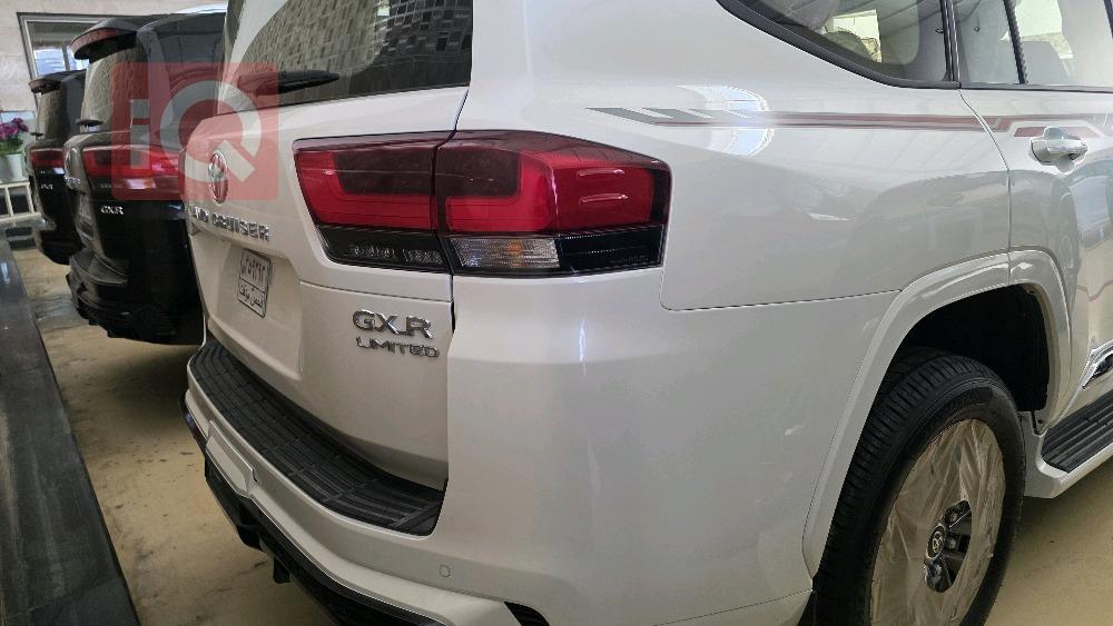 تويوتا لاندكروزر